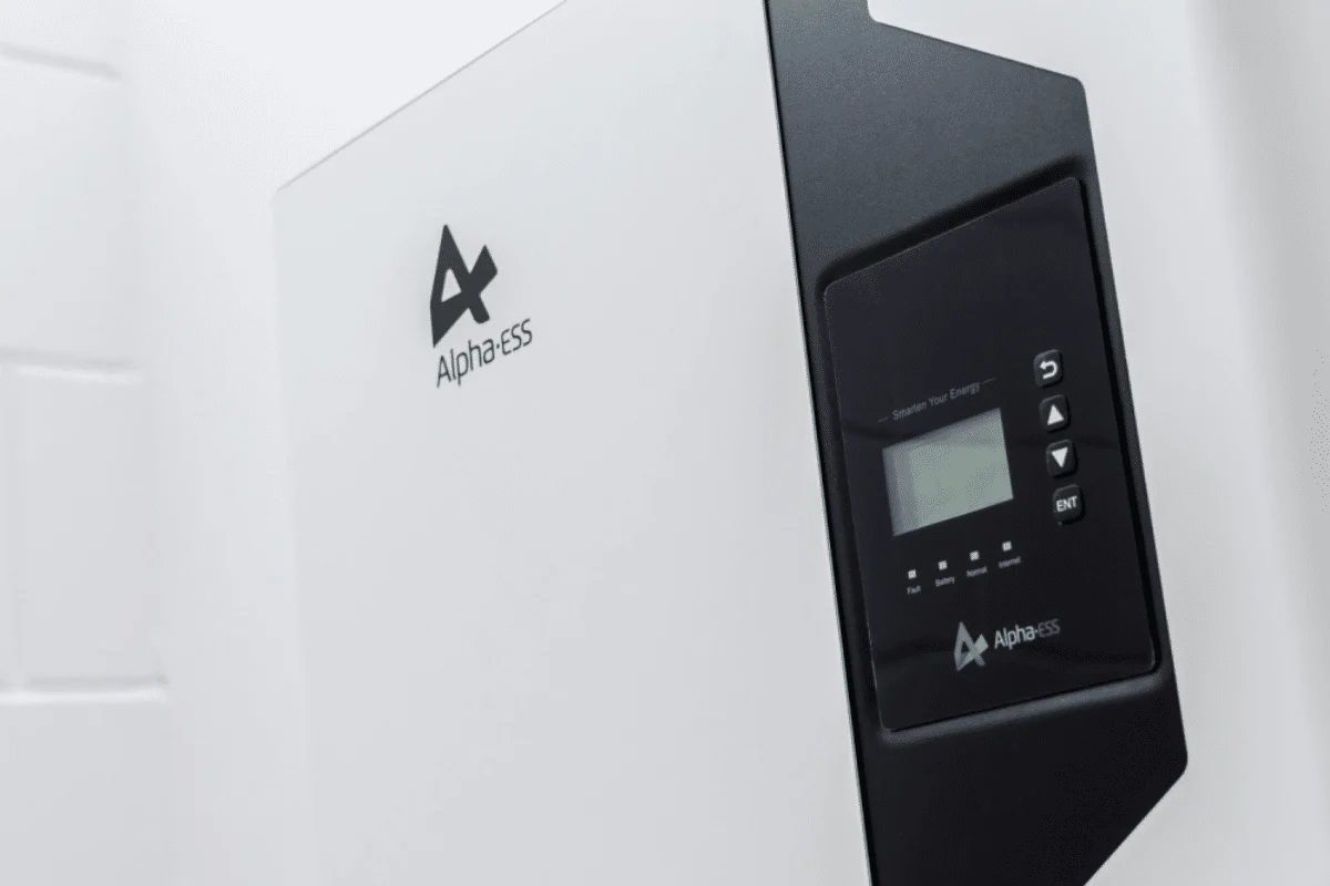 Bedieningspaneel van de AlphaESS thuisbatterij